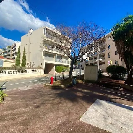 Apartment T2 - Les Dauphins, Bord De Saint-Raphael (Var)